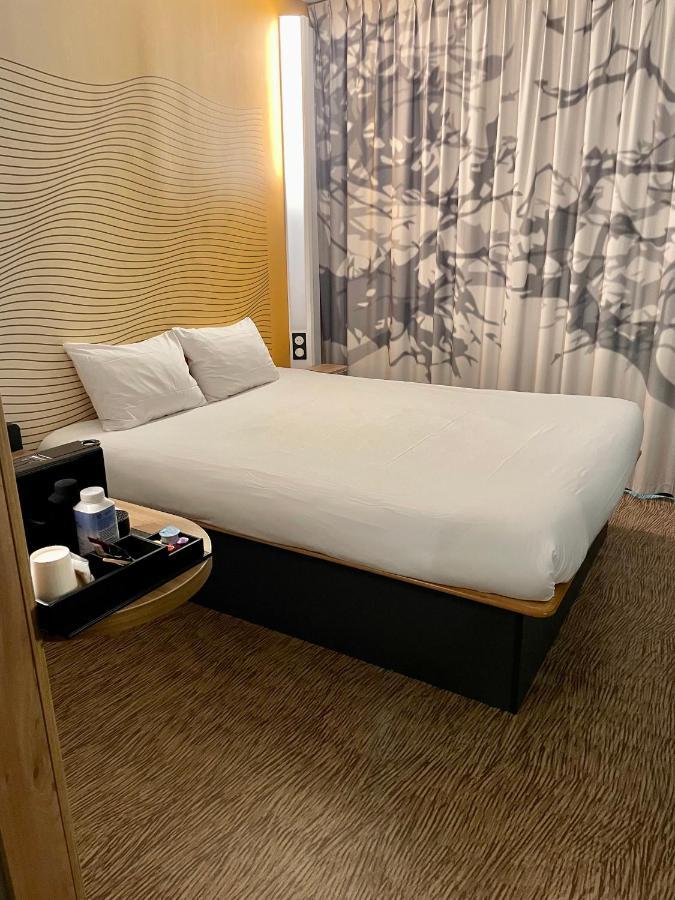 B&B Hotel Paris Porte Des Lilas ภายนอก รูปภาพ